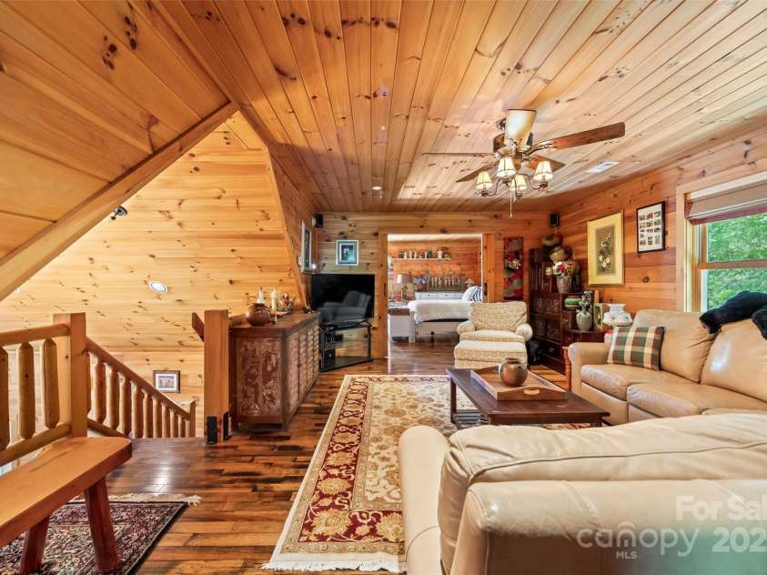 70 Eagles Wings Place, Whittier, NC 28789.  MLS# CAR4262880, YatesRealty ID 16471. 