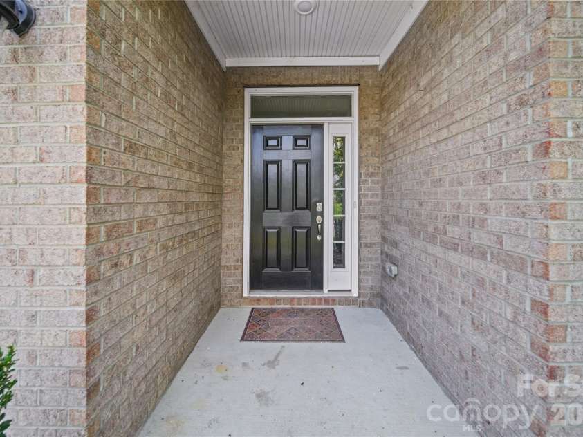 10054 Carousel Corral Drive, Midland, NC 28107.  MLS# CAR4361026, YatesRealty ID 16472. 