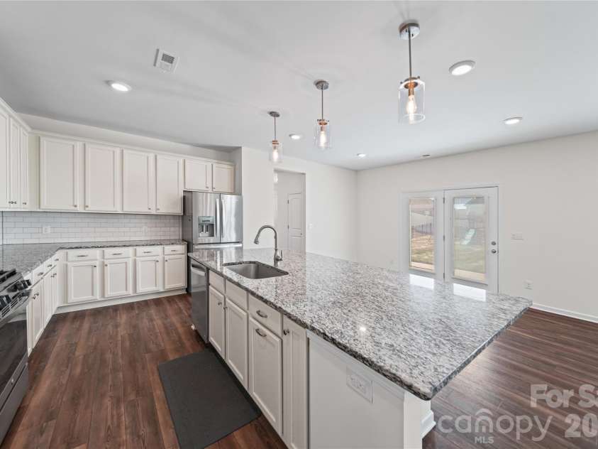 10054 Carousel Corral Drive, Midland, NC 28107.  MLS# CAR4361026, YatesRealty ID 16472. 