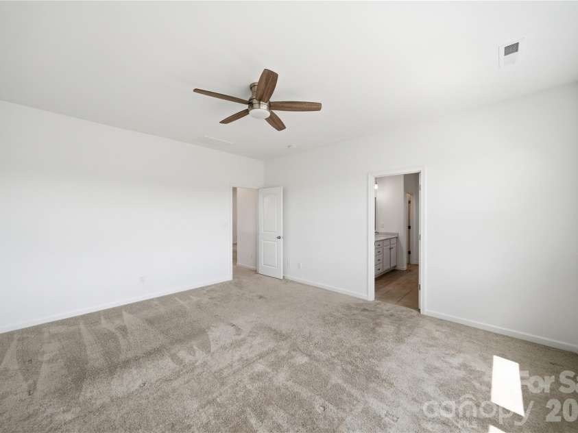 10054 Carousel Corral Drive, Midland, NC 28107.  MLS# CAR4361026, YatesRealty ID 16472. 