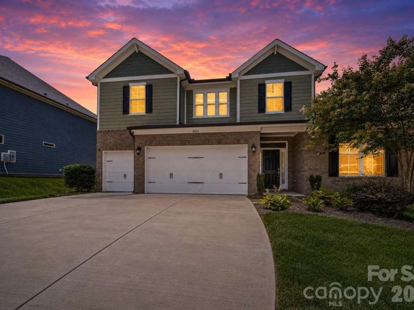 10054 Carousel Corral Drive, Midland, NC 28107.  MLS# CAR4361026, YatesRealty ID 16472. 