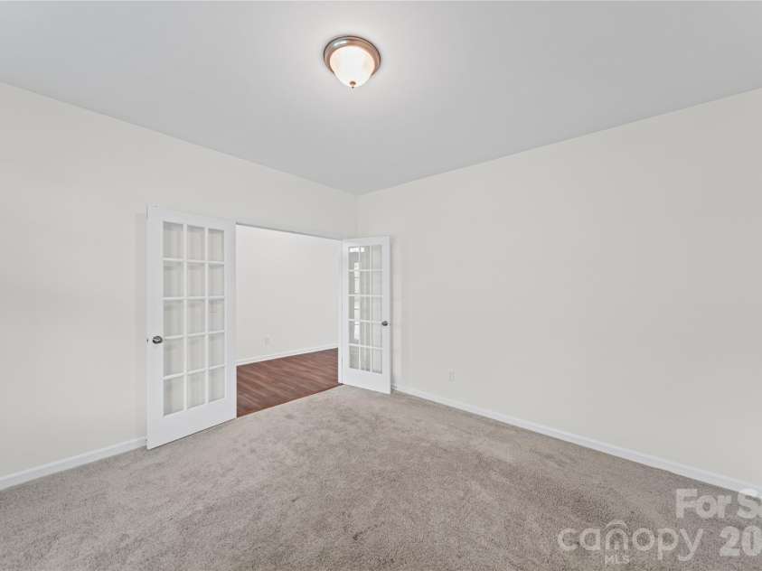 10054 Carousel Corral Drive, Midland, NC 28107.  MLS# CAR4361026, YatesRealty ID 16472. Office