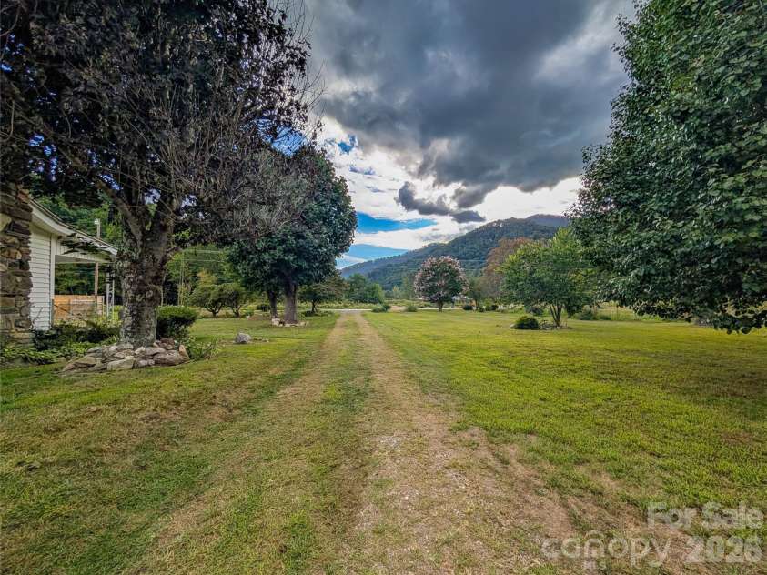 165 Cattail Creek Road, Burnsville, NC 28714.  MLS# CAR4298888, YatesRealty ID 16473. 