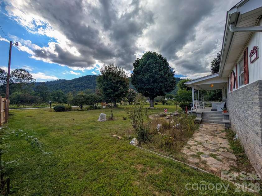 165 Cattail Creek Road, Burnsville, NC 28714.  MLS# CAR4298888, YatesRealty ID 16473. 