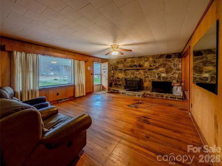 165 Cattail Creek Road, Burnsville, NC 28714.  MLS# CAR4298888, YatesRealty ID 16473. 