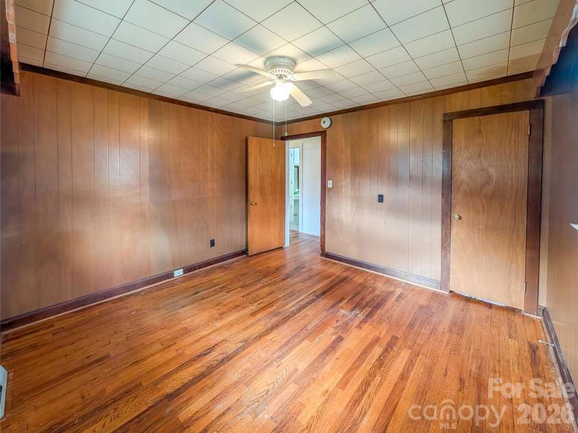 165 Cattail Creek Road, Burnsville, NC 28714.  MLS# CAR4298888, YatesRealty ID 16473. 