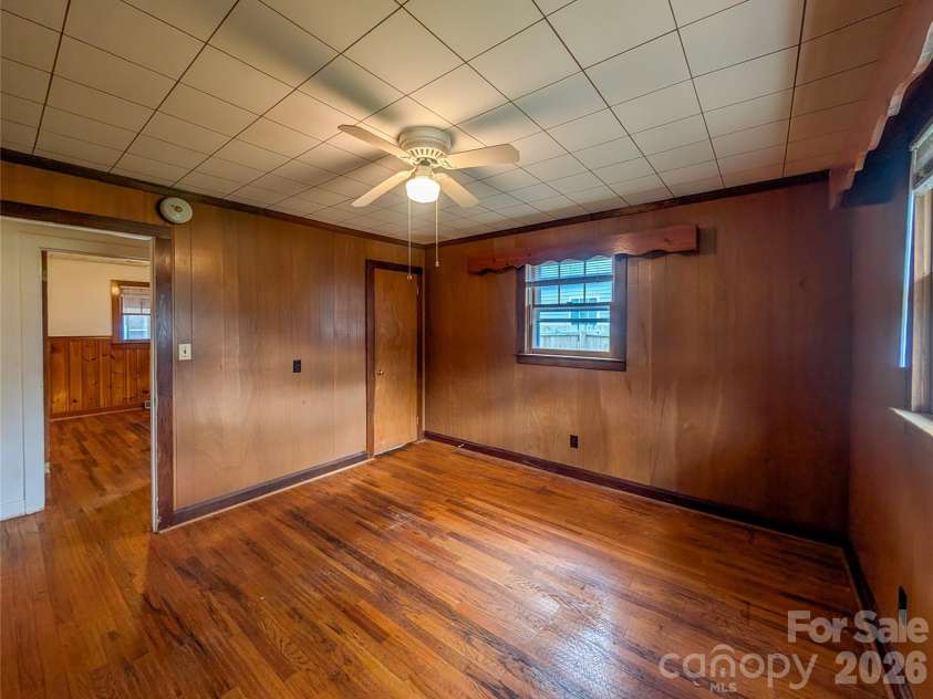 165 Cattail Creek Road, Burnsville, NC 28714.  MLS# CAR4298888, YatesRealty ID 16473. 