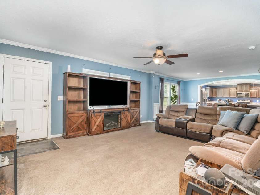4518 Logging Road, Lancaster, SC 29720.  MLS# CAR4265280, YatesRealty ID 16474. 