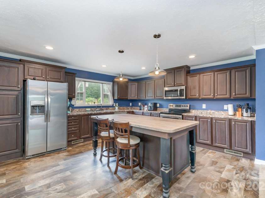 4518 Logging Road, Lancaster, SC 29720.  MLS# CAR4265280, YatesRealty ID 16474. 