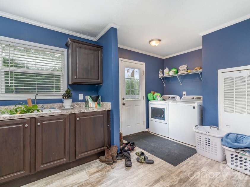 4518 Logging Road, Lancaster, SC 29720.  MLS# CAR4265280, YatesRealty ID 16474. 