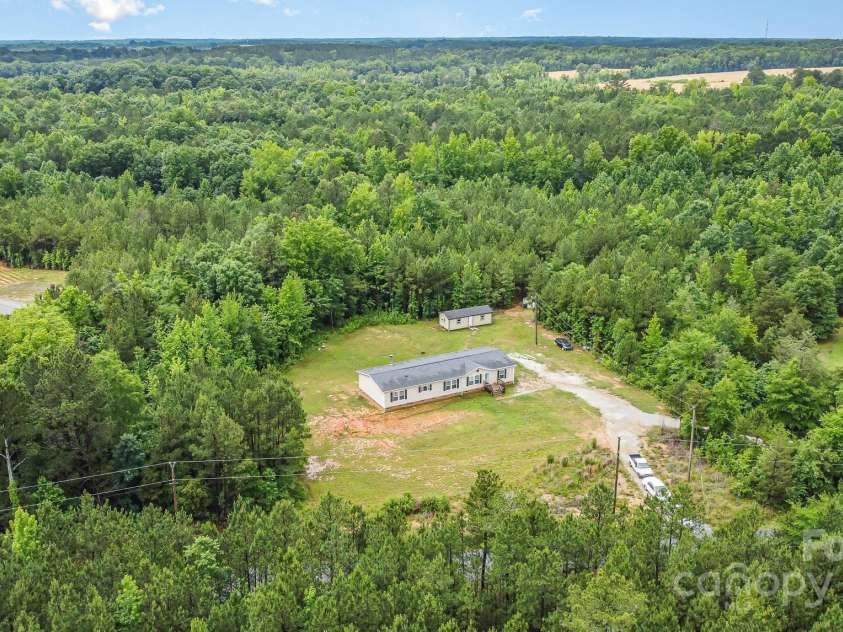 4518 Logging Road, Lancaster, SC 29720.  MLS# CAR4265280, YatesRealty ID 16474. 