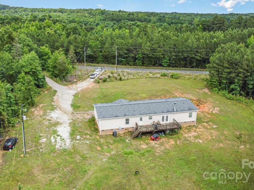 4518 Logging Road, Lancaster, SC 29720.  MLS# CAR4265280, YatesRealty ID 16474. 
