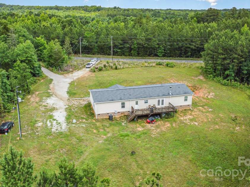 4518 Logging Road, Lancaster, SC 29720.  MLS# CAR4265280, YatesRealty ID 16474. 