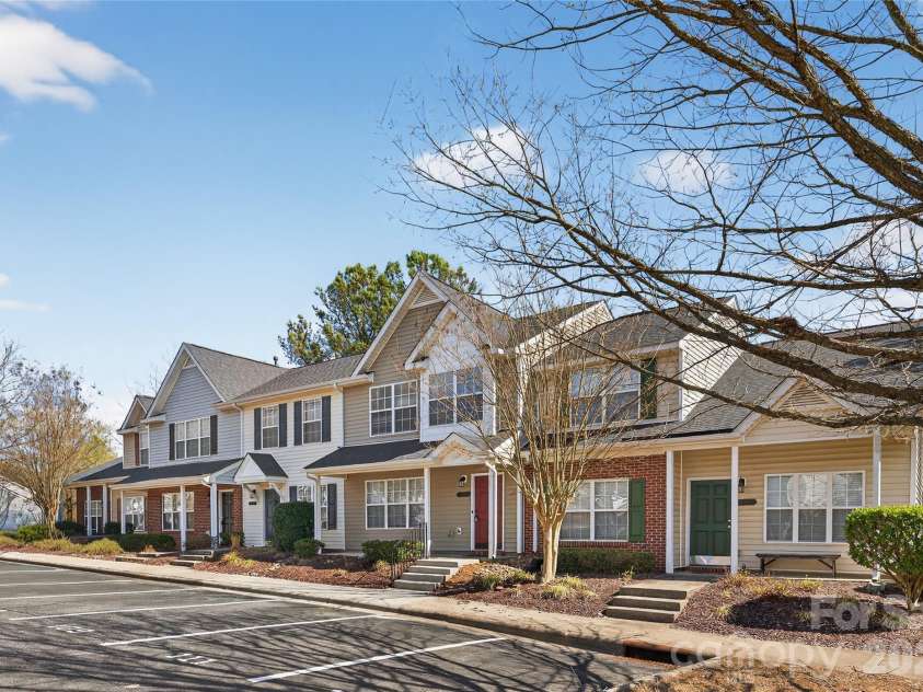 109 Delargy Circle, Mooresville, NC 28117.  MLS# CAR4361437, YatesRealty ID 16475. 