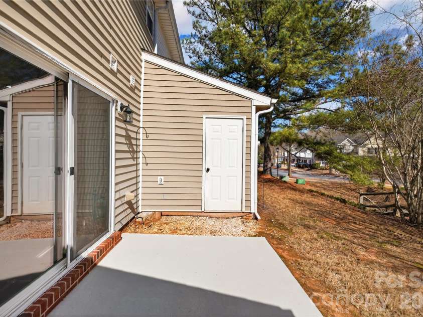 109 Delargy Circle, Mooresville, NC 28117.  MLS# CAR4361437, YatesRealty ID 16475. 