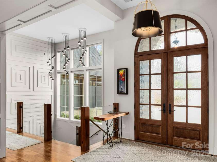 205 Kelmscott Lane, Asheville, NC 28803.  MLS# CAR4232680, YatesRealty ID 16476. 