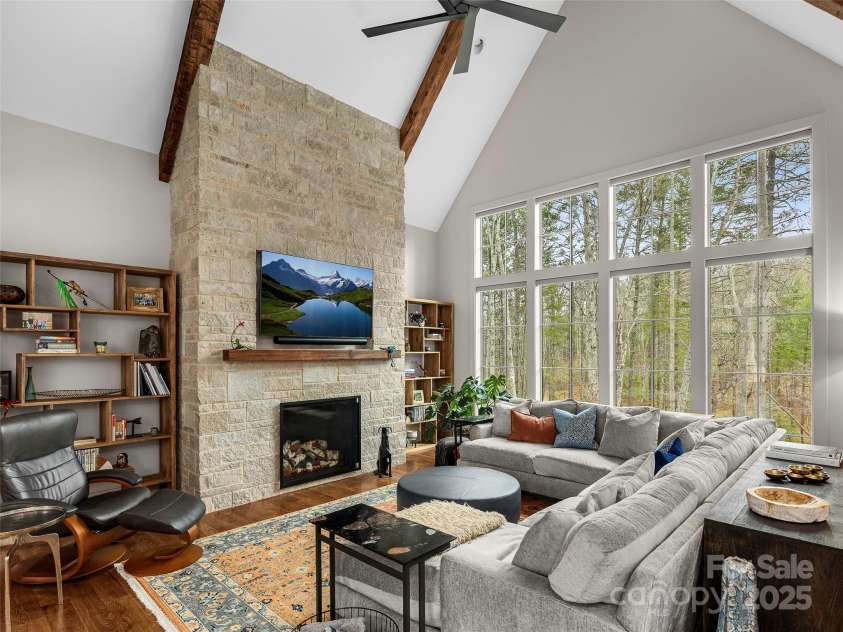 205 Kelmscott Lane, Asheville, NC 28803.  MLS# CAR4232680, YatesRealty ID 16476. 