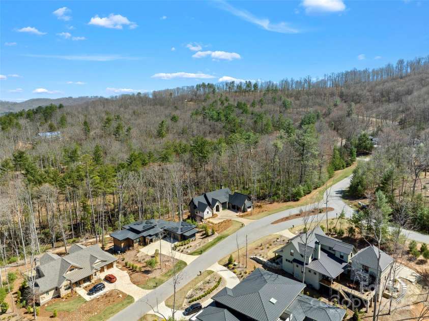 205 Kelmscott Lane, Asheville, NC 28803.  MLS# CAR4232680, YatesRealty ID 16476. 