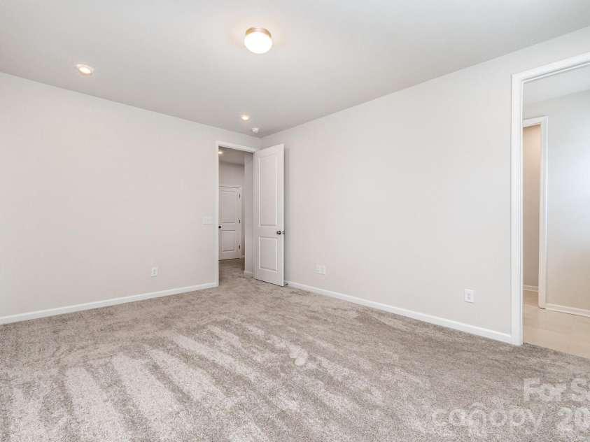 9029 Widden Way, Charlotte, NC 28269.  MLS# CAR4307249, YatesRealty ID 16476. 