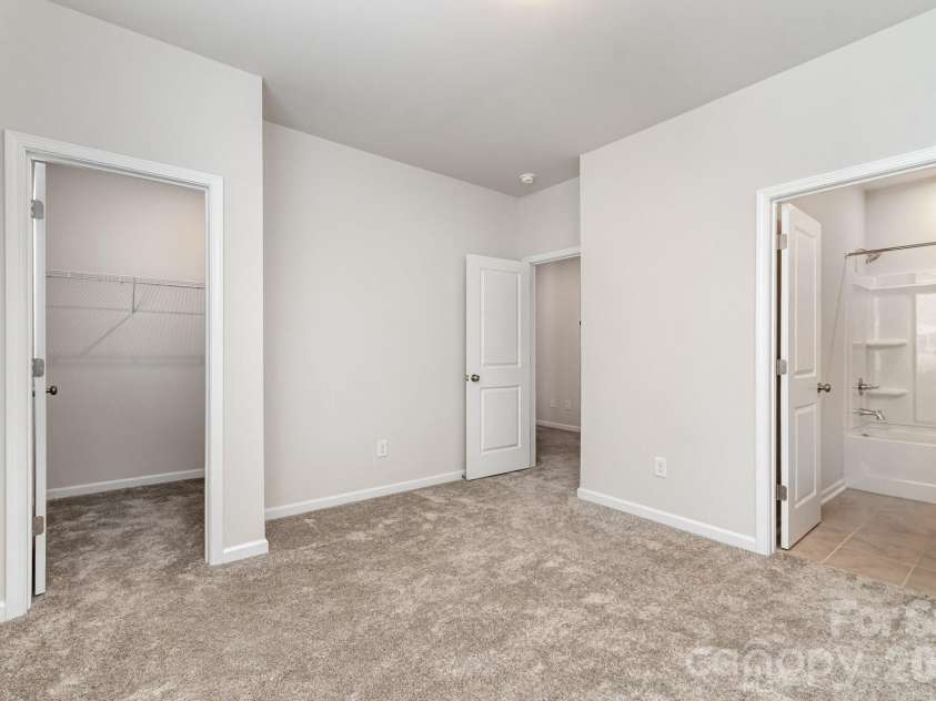 9029 Widden Way, Charlotte, NC 28269.  MLS# CAR4307249, YatesRealty ID 16476. 