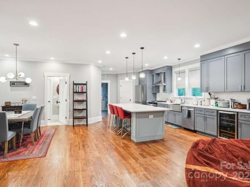 2315 Dundeen Street, Charlotte, NC 28216.  MLS# CAR4243951, YatesRealty ID 16477. 