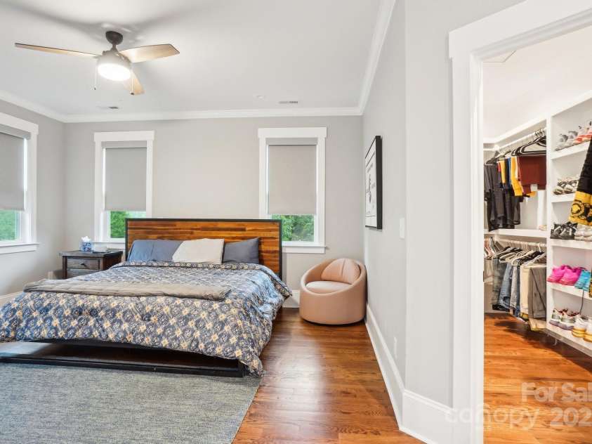 2315 Dundeen Street, Charlotte, NC 28216.  MLS# CAR4243951, YatesRealty ID 16477. 