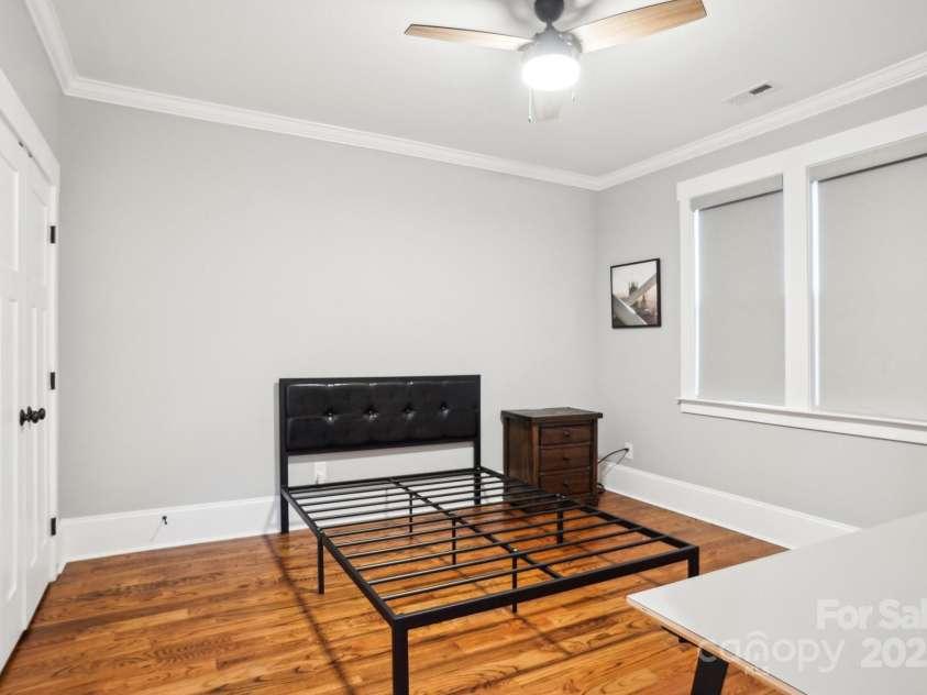 2315 Dundeen Street, Charlotte, NC 28216.  MLS# CAR4243951, YatesRealty ID 16477. 