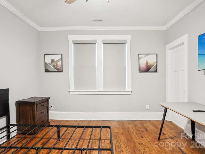 2315 Dundeen Street, Charlotte, NC 28216.  MLS# CAR4243951, YatesRealty ID 16477. 