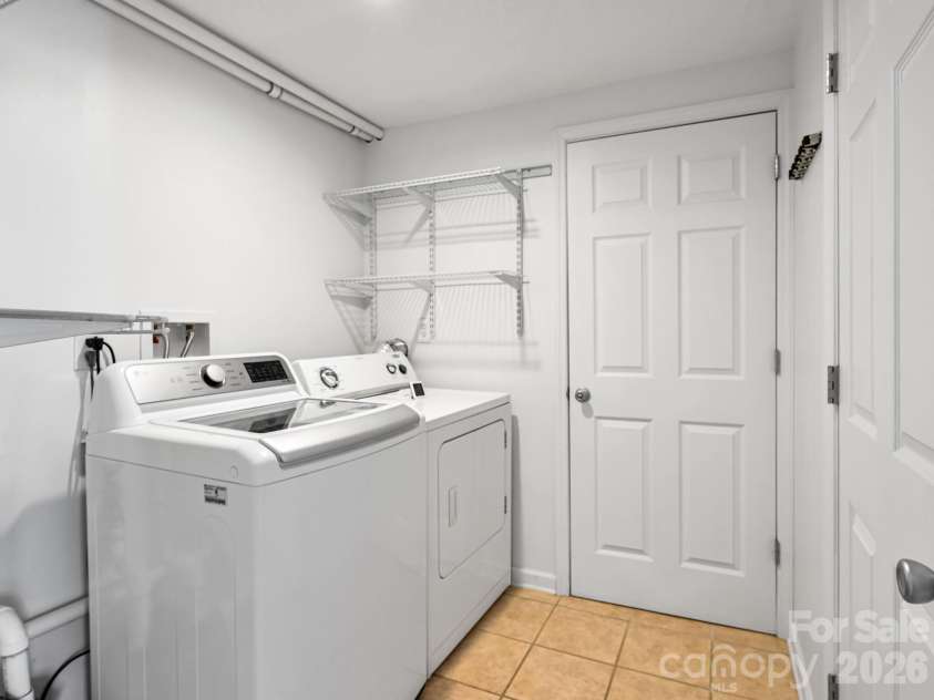 15 Forest Run Drive, Asheville, NC 28803.  MLS# CAR4355878, YatesRealty ID 16479. 