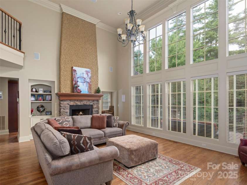 28 Beadle Lane, Asheville, NC 28803.  MLS# CAR4228463, YatesRealty ID 1648. 