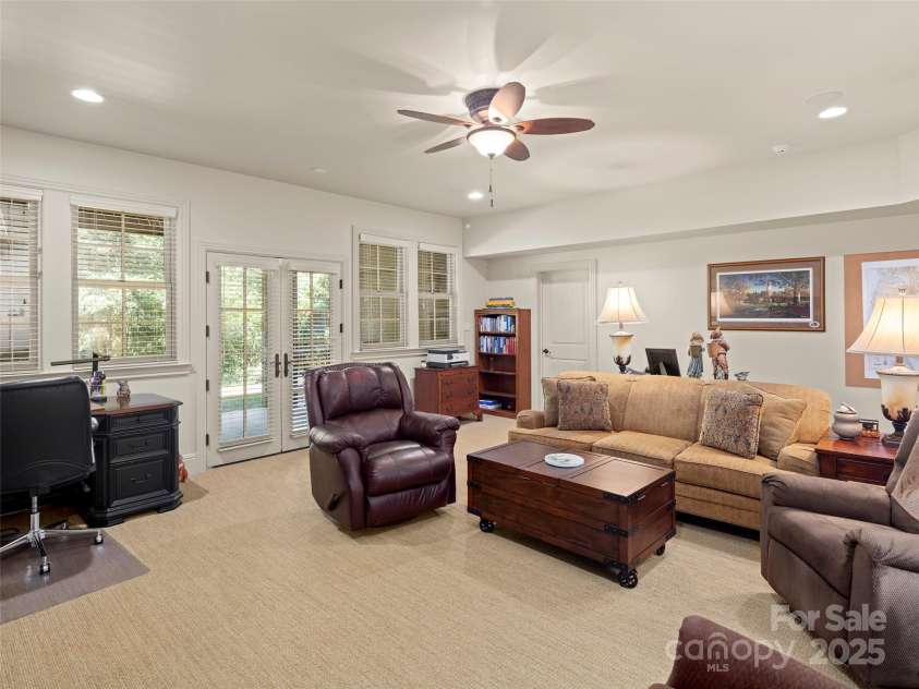 28 Beadle Lane, Asheville, NC 28803.  MLS# CAR4228463, YatesRealty ID 1648. 