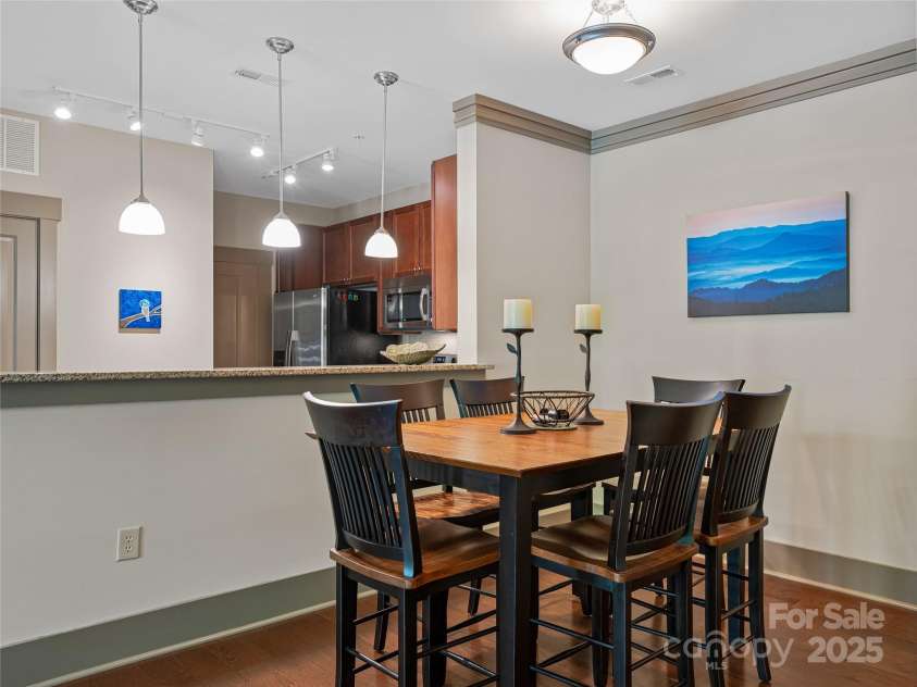 5 Farleigh Street, Asheville, NC 28803.  MLS# CAR4247523, YatesRealty ID 1648. 