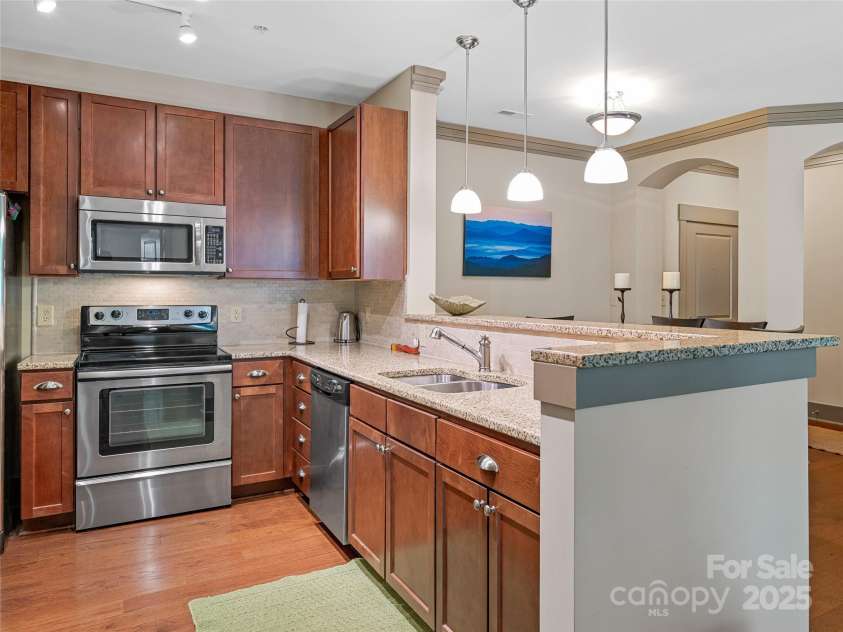 5 Farleigh Street, Asheville, NC 28803.  MLS# CAR4247523, YatesRealty ID 1648. 