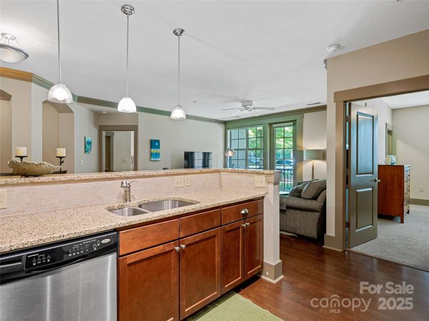 5 Farleigh Street, Asheville, NC 28803.  MLS# CAR4247523, YatesRealty ID 1648. 