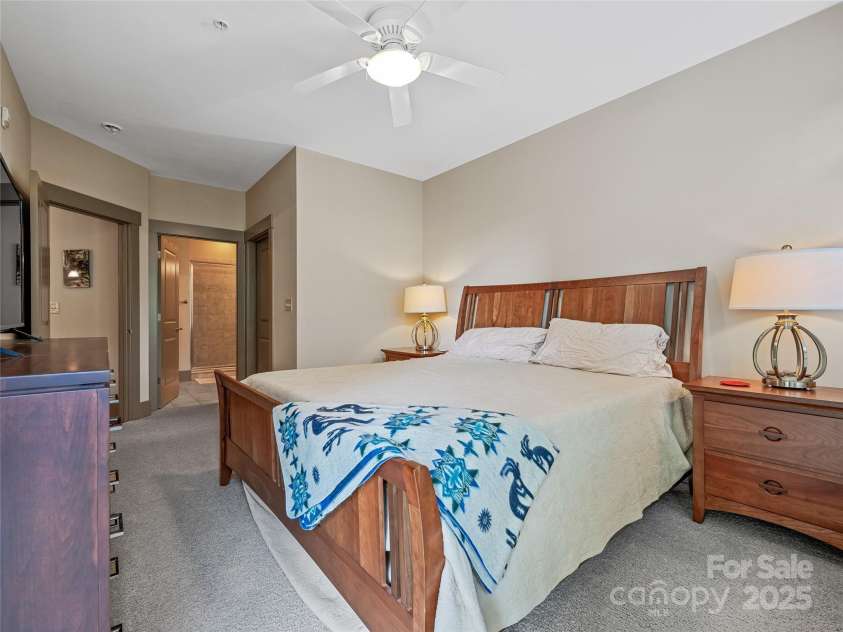 5 Farleigh Street, Asheville, NC 28803.  MLS# CAR4247523, YatesRealty ID 1648. 