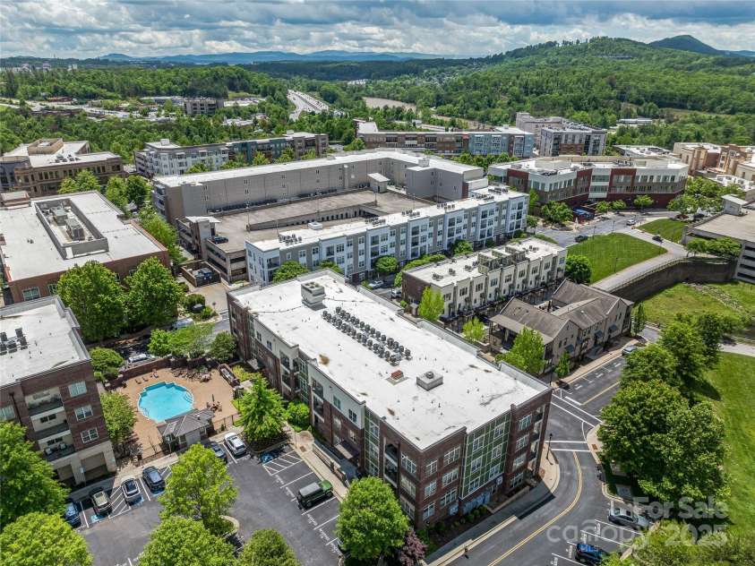 5 Farleigh Street, Asheville, NC 28803.  MLS# CAR4247523, YatesRealty ID 1648. 