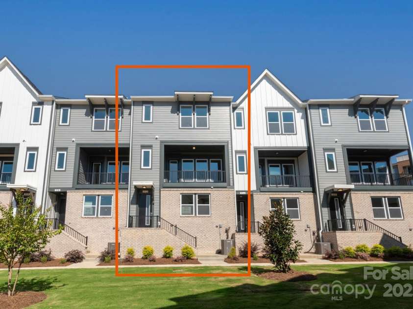 312 Ferebee Place, Charlotte, NC 28213.  MLS# CAR4141701, YatesRealty ID 16481. 