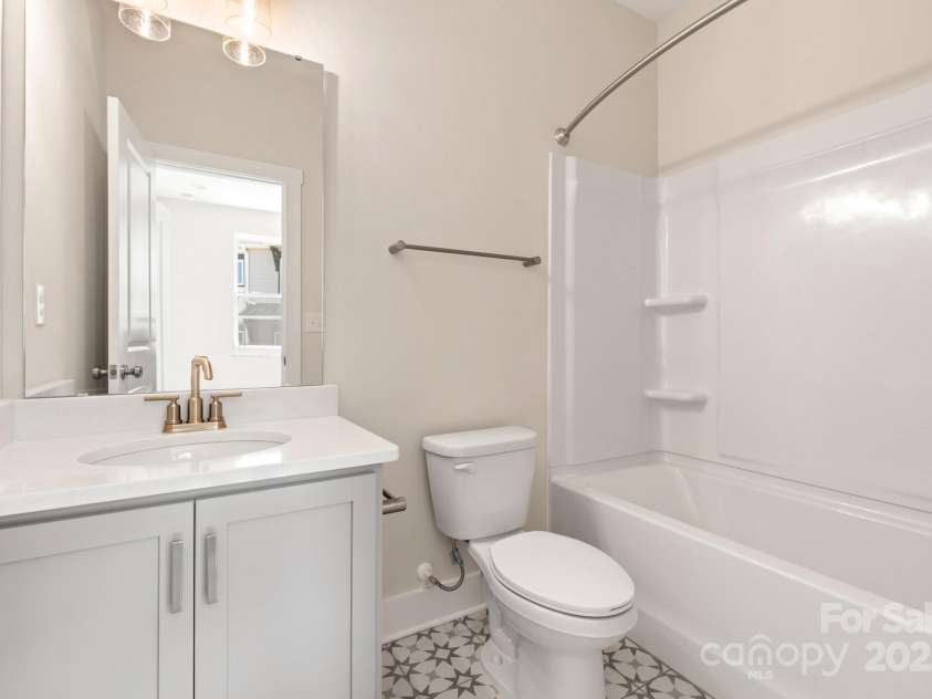 312 Ferebee Place, Charlotte, NC 28213.  MLS# CAR4141701, YatesRealty ID 16481. Bath 3 (1st Floor)
