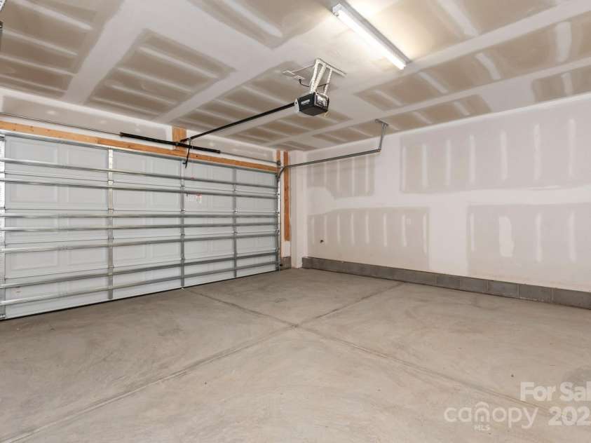 312 Ferebee Place, Charlotte, NC 28213.  MLS# CAR4141701, YatesRealty ID 16481. Garage w/ storage closet