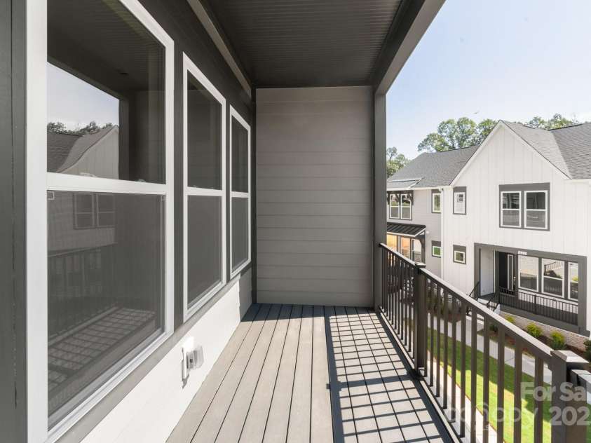 312 Ferebee Place, Charlotte, NC 28213.  MLS# CAR4141701, YatesRealty ID 16481. Terrace