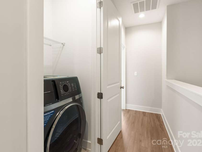 312 Ferebee Place, Charlotte, NC 28213.  MLS# CAR4141701, YatesRealty ID 16481. Washer/dryer included