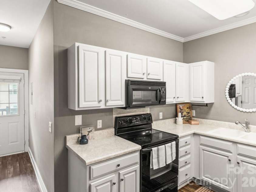 21727 Aftonshire Drive, Cornelius, NC 28031.  MLS# CAR4366799, YatesRealty ID 16482. 