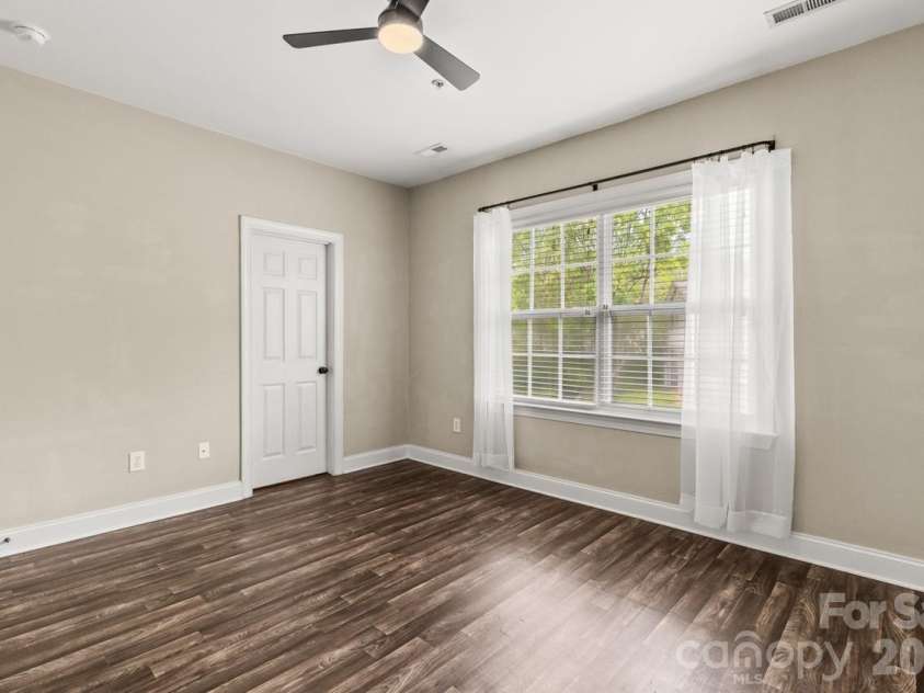 21727 Aftonshire Drive, Cornelius, NC 28031.  MLS# CAR4366799, YatesRealty ID 16482. 