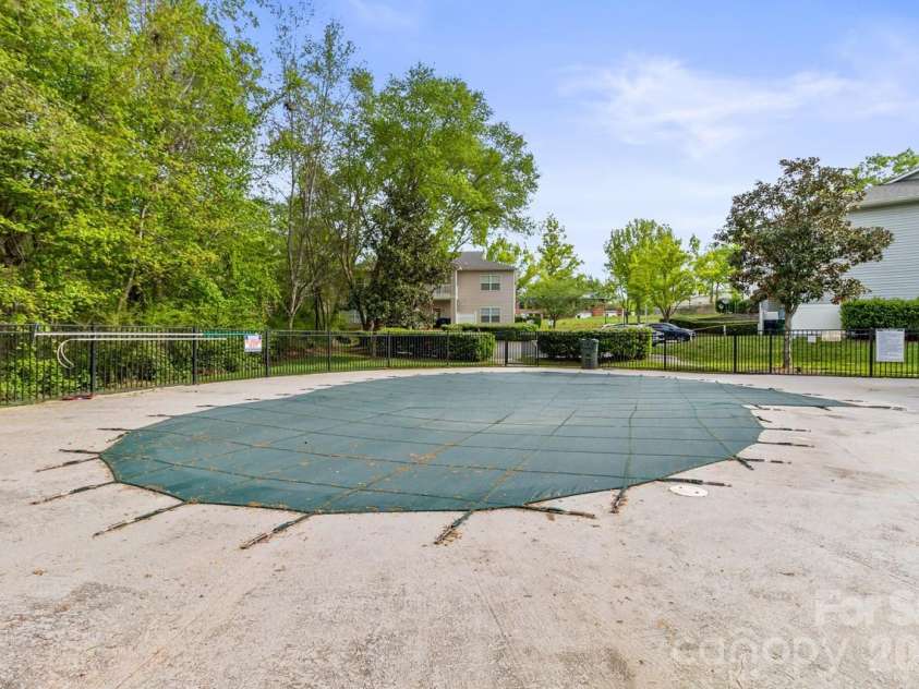 21727 Aftonshire Drive, Cornelius, NC 28031.  MLS# CAR4366799, YatesRealty ID 16482. 