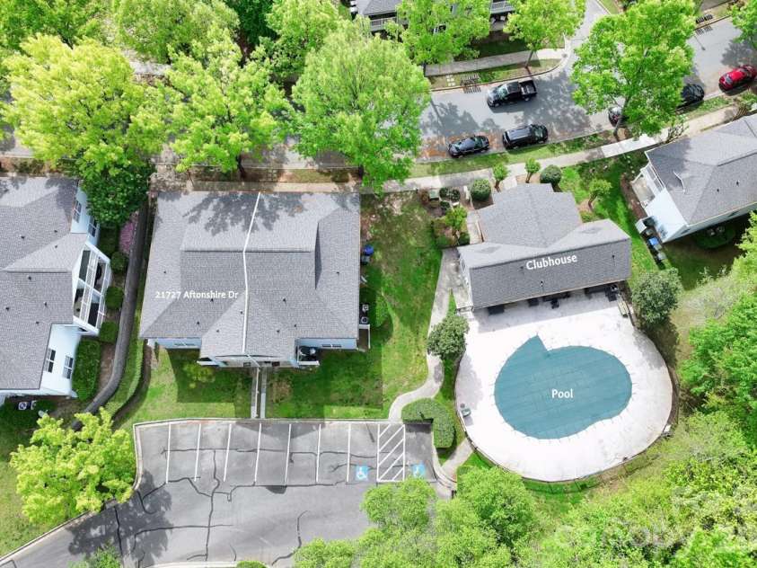 21727 Aftonshire Drive, Cornelius, NC 28031.  MLS# CAR4366799, YatesRealty ID 16482. 