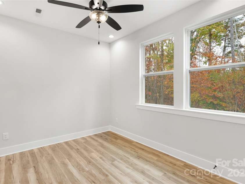 440 Nathaniel Way, Charlotte, NC 28213.  MLS# CAR4183144, YatesRealty ID 16482. 1st Floor Bedroom 3