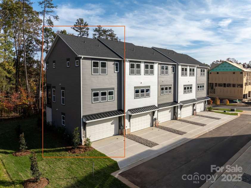 440 Nathaniel Way, Charlotte, NC 28213.  MLS# CAR4183144, YatesRealty ID 16482. 