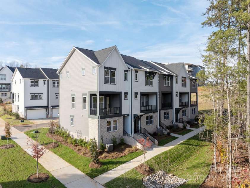 440 Nathaniel Way, Charlotte, NC 28213.  MLS# CAR4183144, YatesRealty ID 16482. 