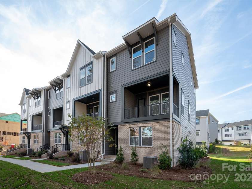 440 Nathaniel Way, Charlotte, NC 28213.  MLS# CAR4183144, YatesRealty ID 16482. 