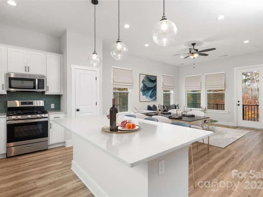 440 Nathaniel Way, Charlotte, NC 28213.  MLS# CAR4183144, YatesRealty ID 16482. Living Space - Virtually Staged